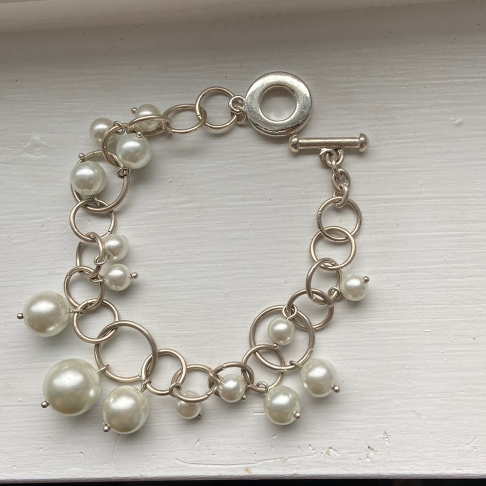 Premier Designs bracelet- silver & pearls